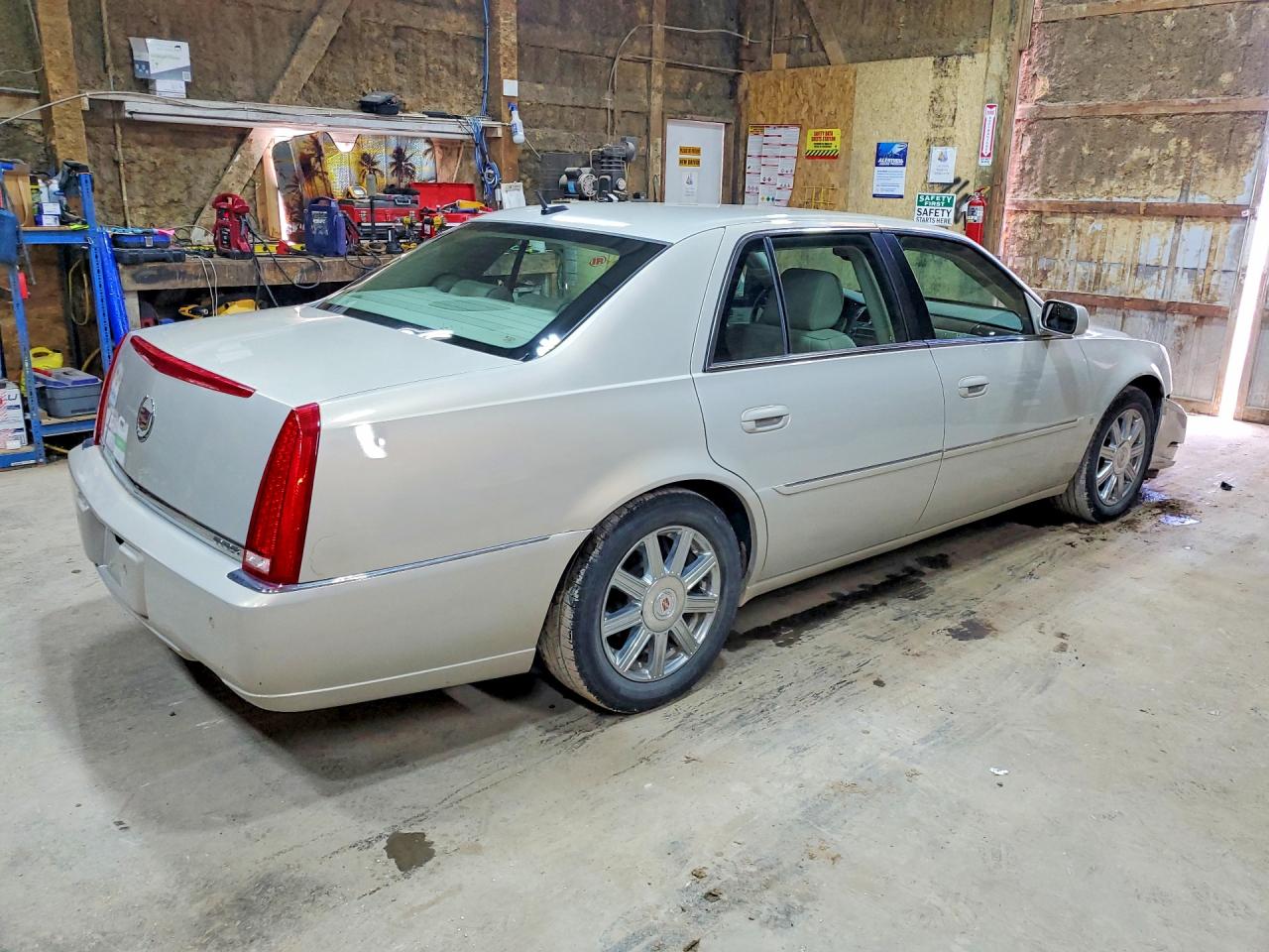 Cadillac DTS