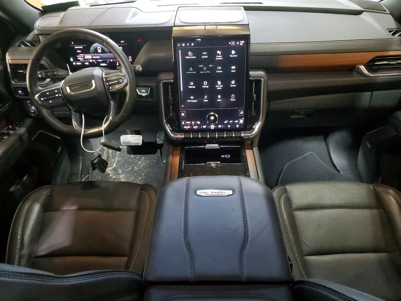 GMC Yukon Denali