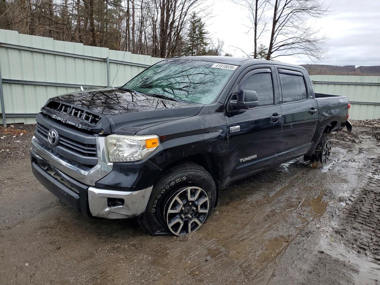 Salvage Toyota Tundra Image