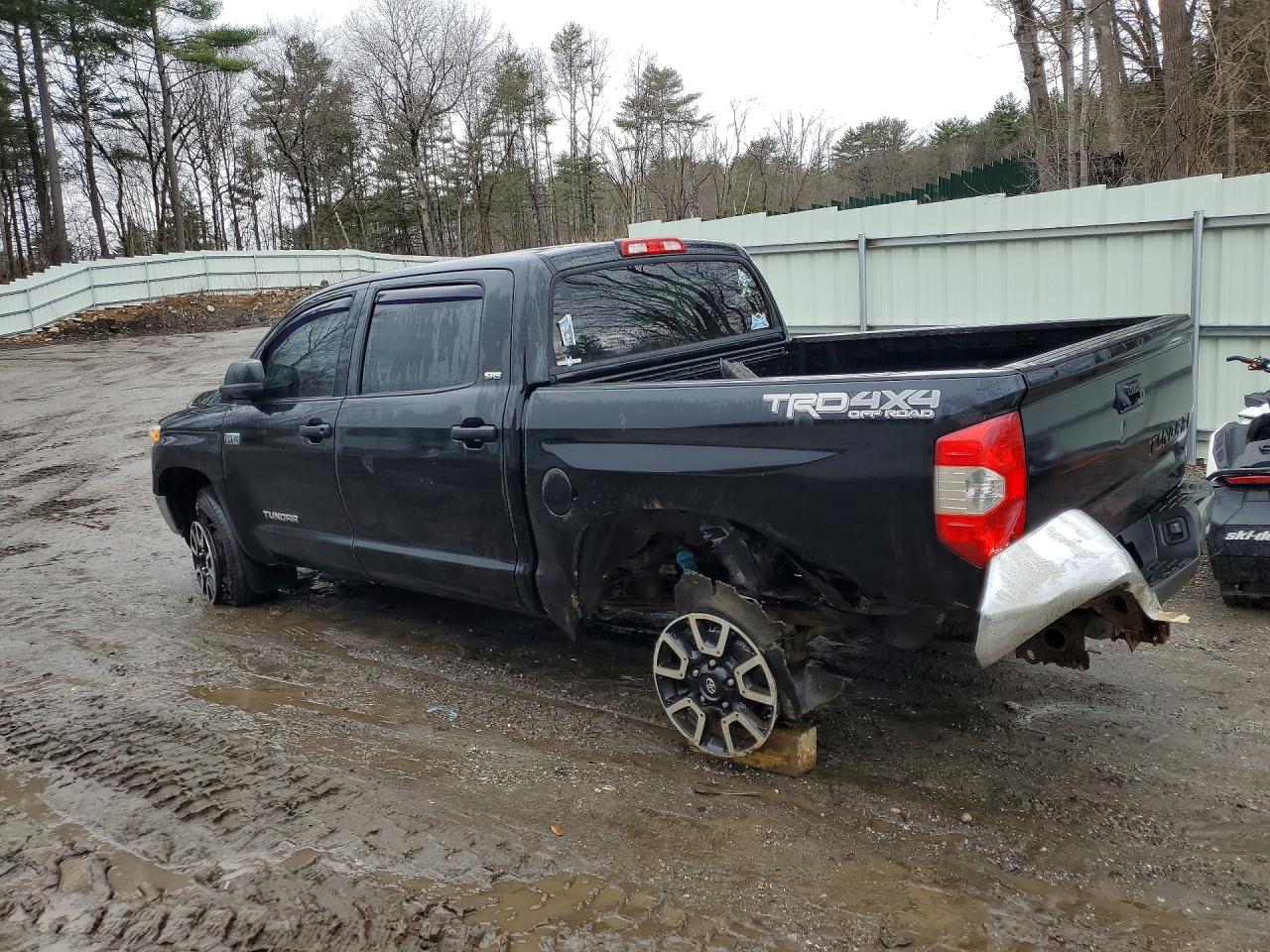 Toyota Tundra Sr5