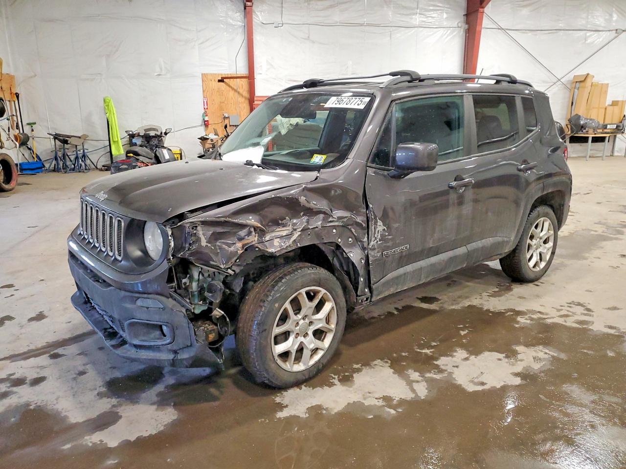 Salvage Jeep Renegade Image