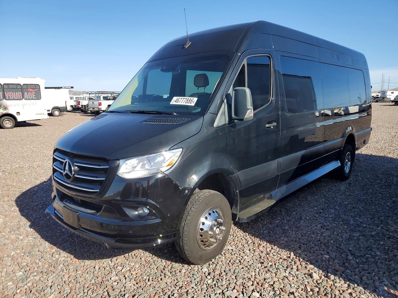 Salvage Mercedes-Benz Sprinter Image