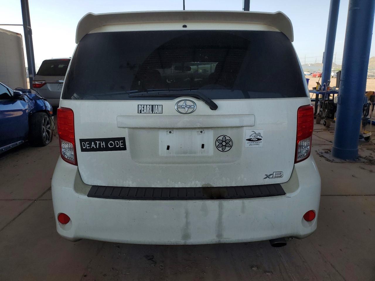 Scion xB Base