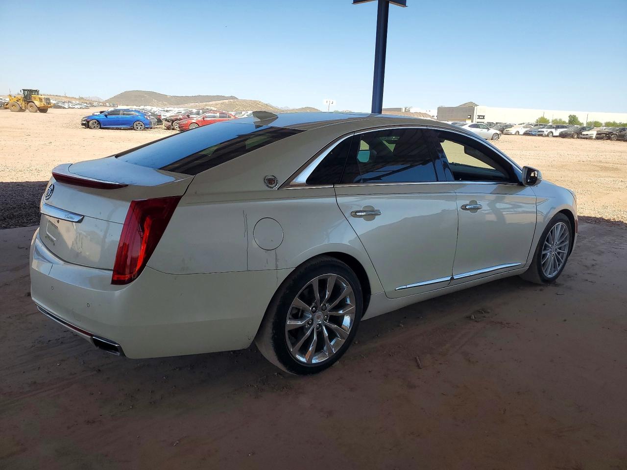 Cadillac XTS Luxury Collection