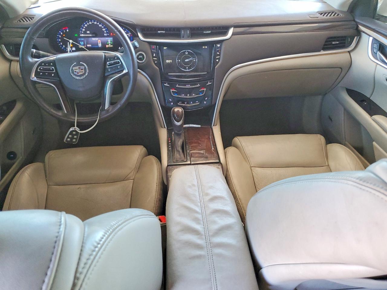 Cadillac XTS Luxury Collection