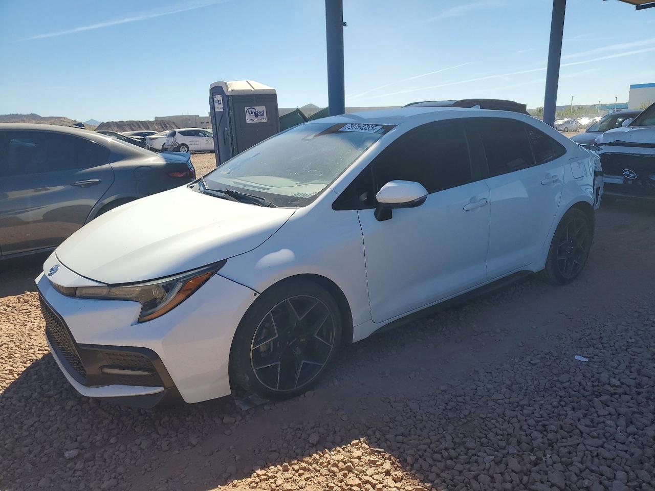 Salvage Toyota Corolla Image