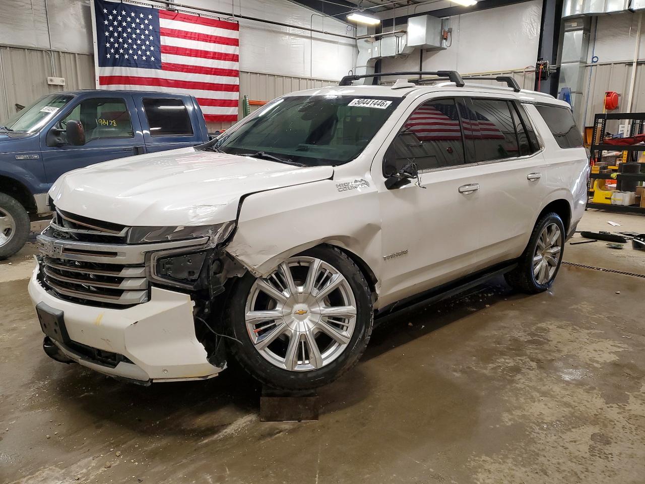 Salvage Chevrolet Tahoe Image