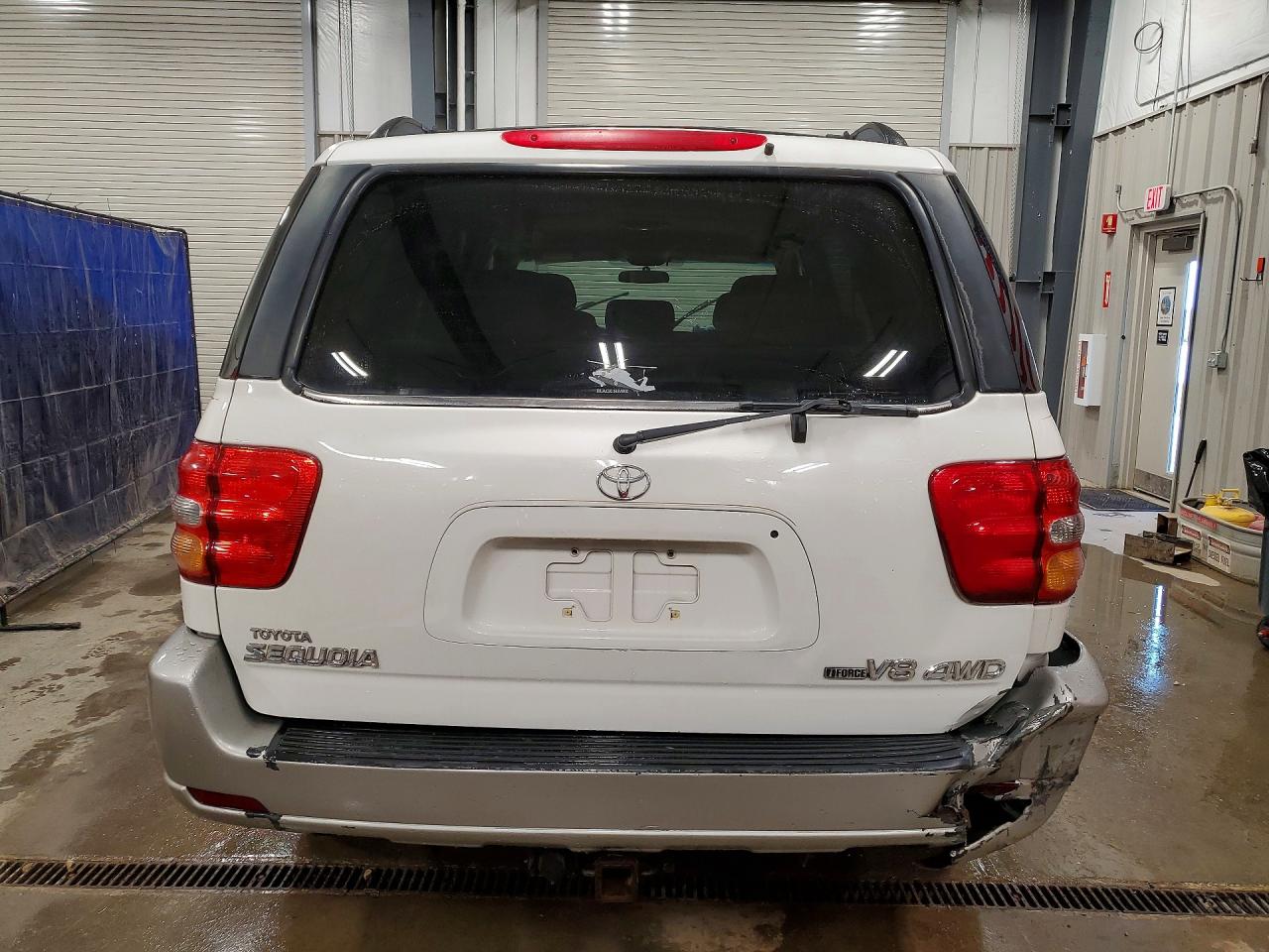 Toyota Sequoia Sr5