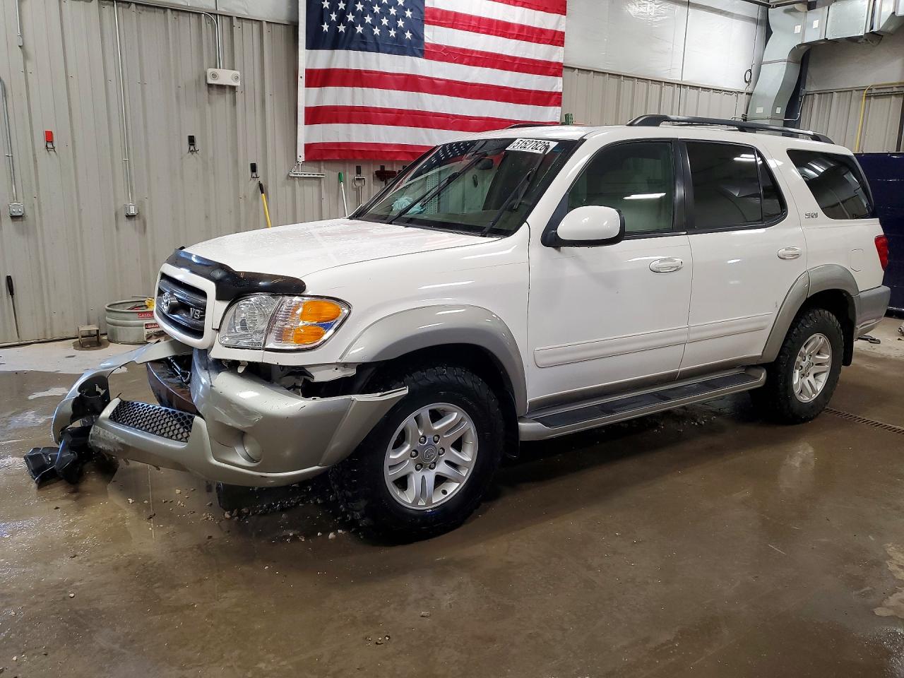 Salvage Toyota Sequoia Image