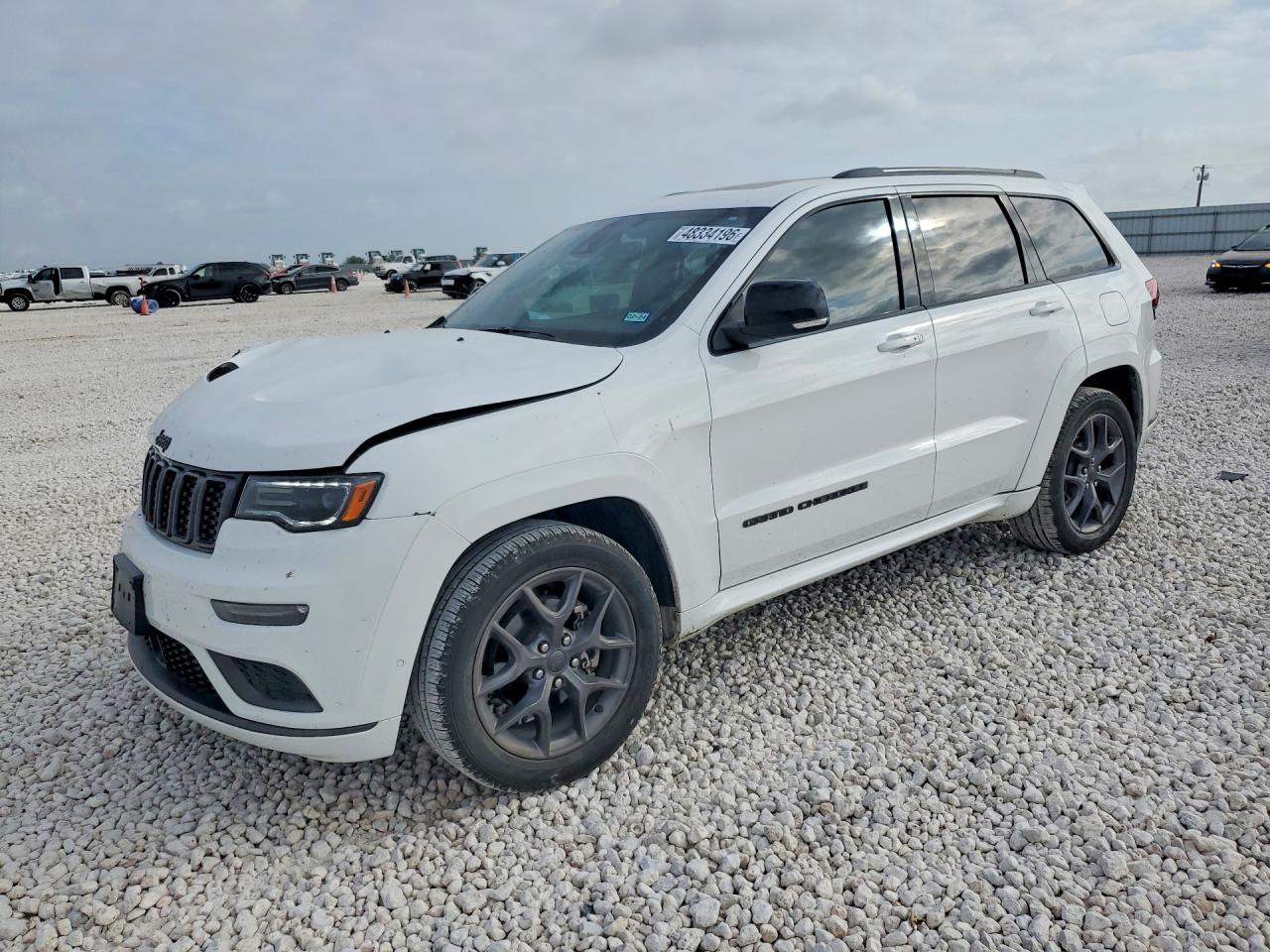 Salvage Jeep Cherokee Image