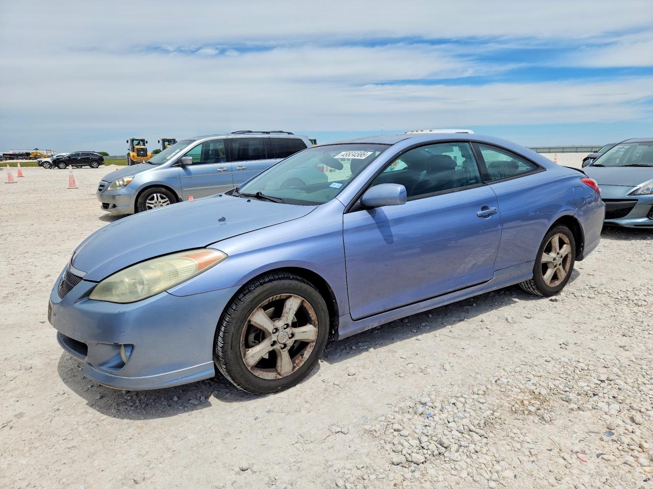 Salvage Toyota Camry Image