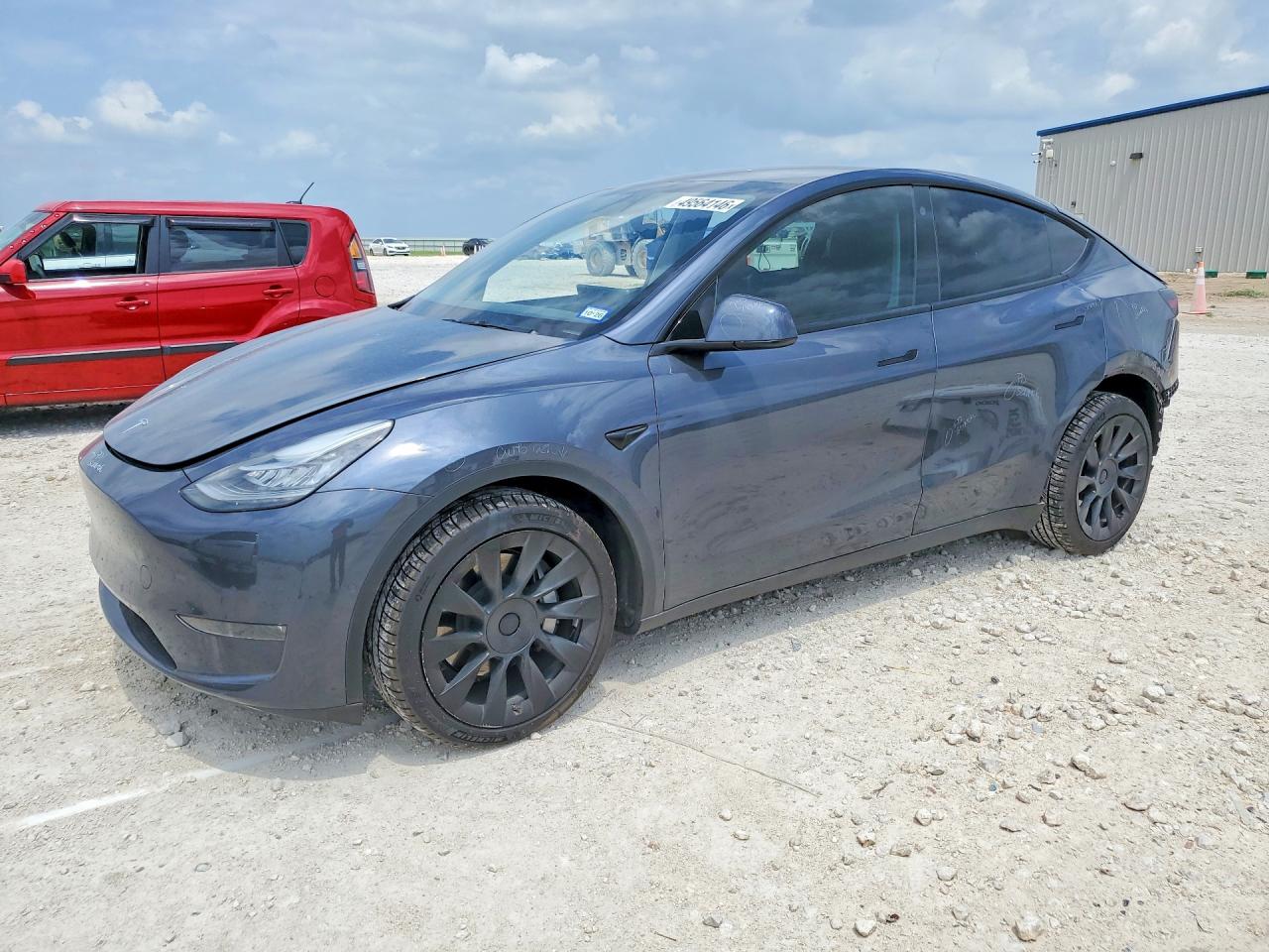 Salvage Tesla Model Y Image