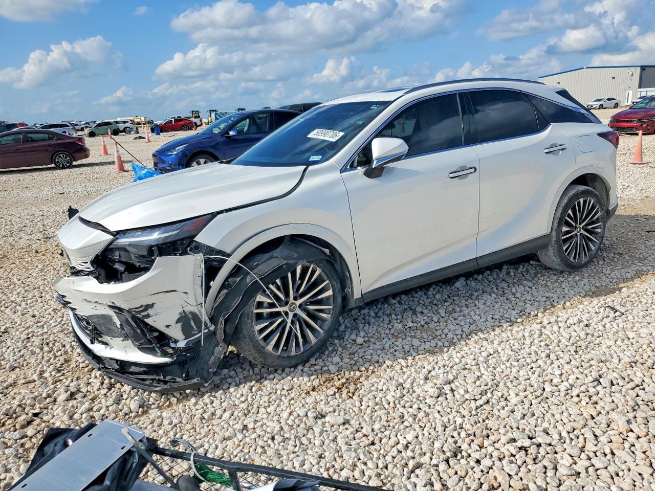 Salvage Lexus RX Image