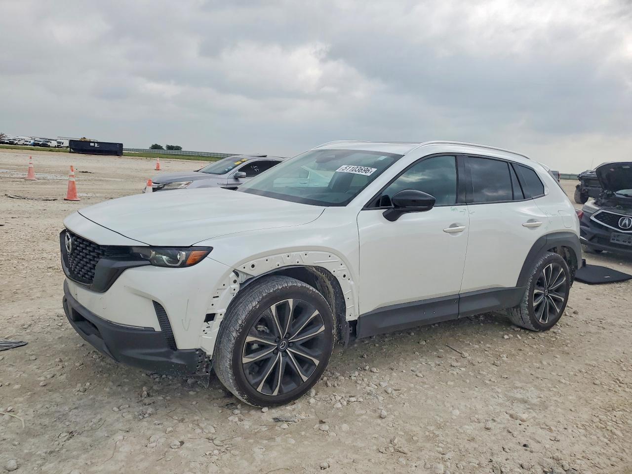 Salvage Mazda Cx Image