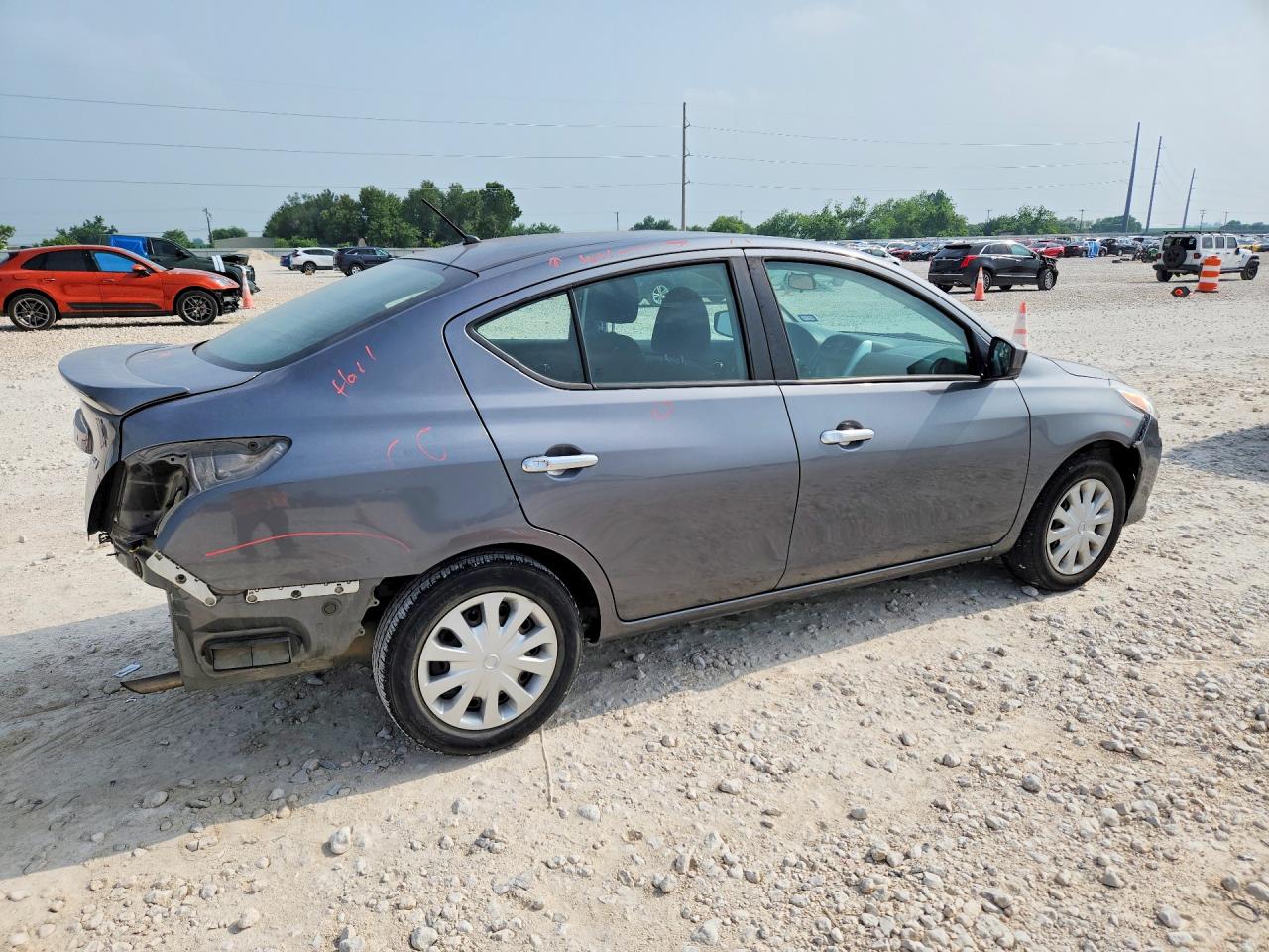 Nissan Versa Sv