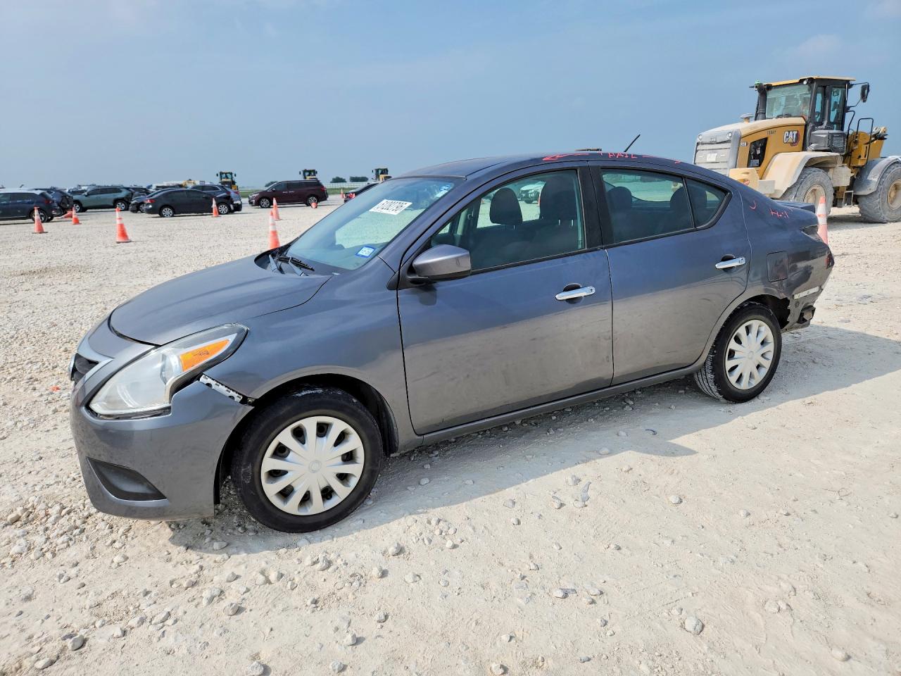 Salvage Nissan Versa Image
