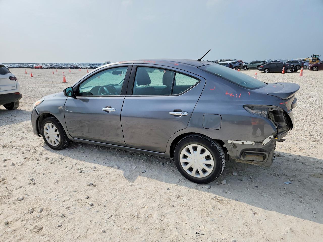 Nissan Versa Sv