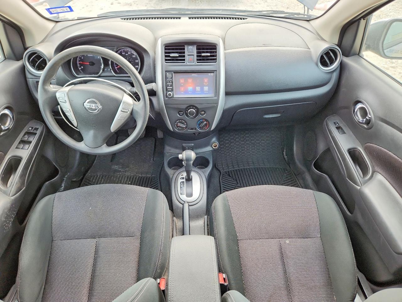 Nissan Versa Sv