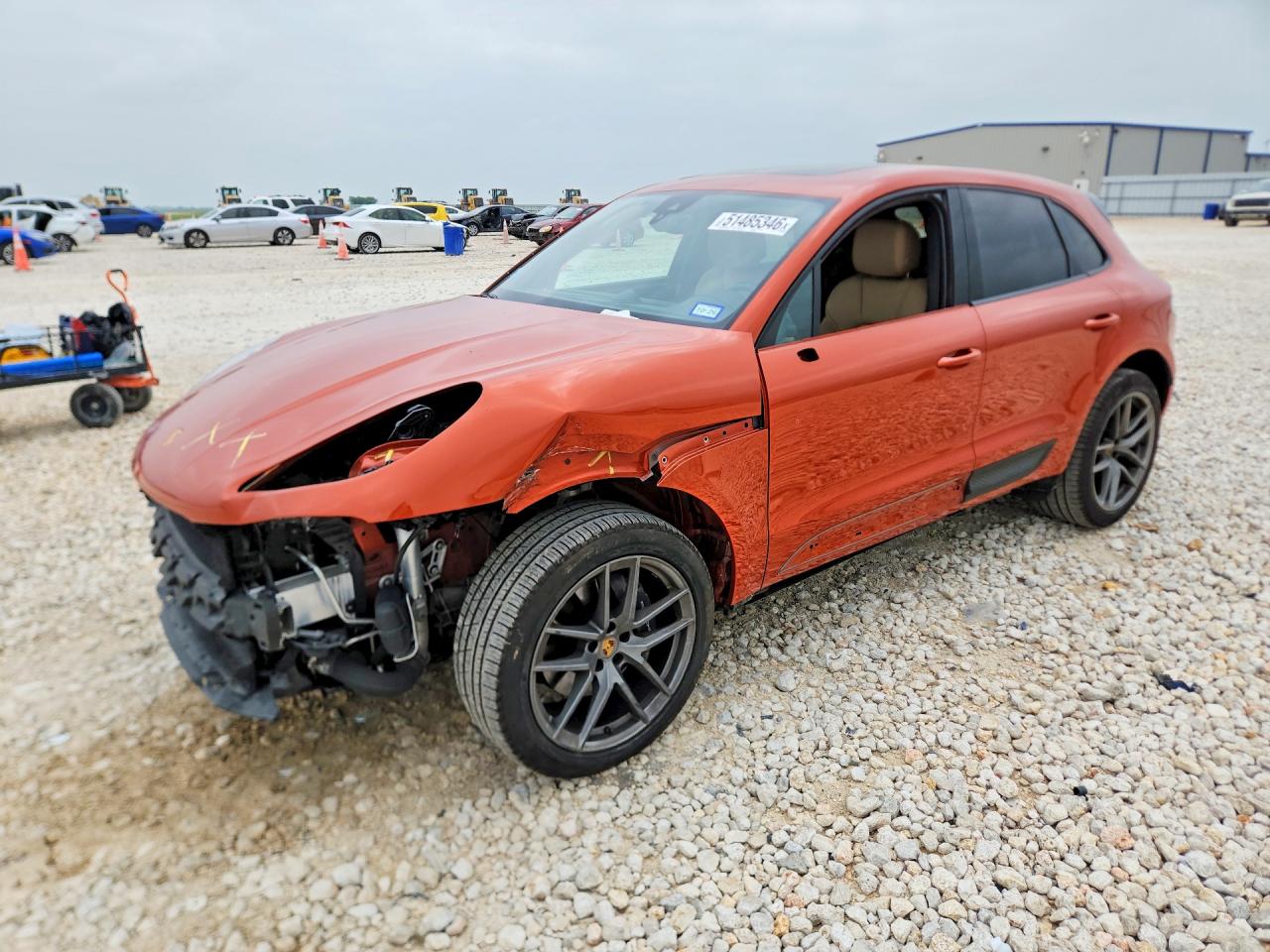 Salvage Porsche Macan Image