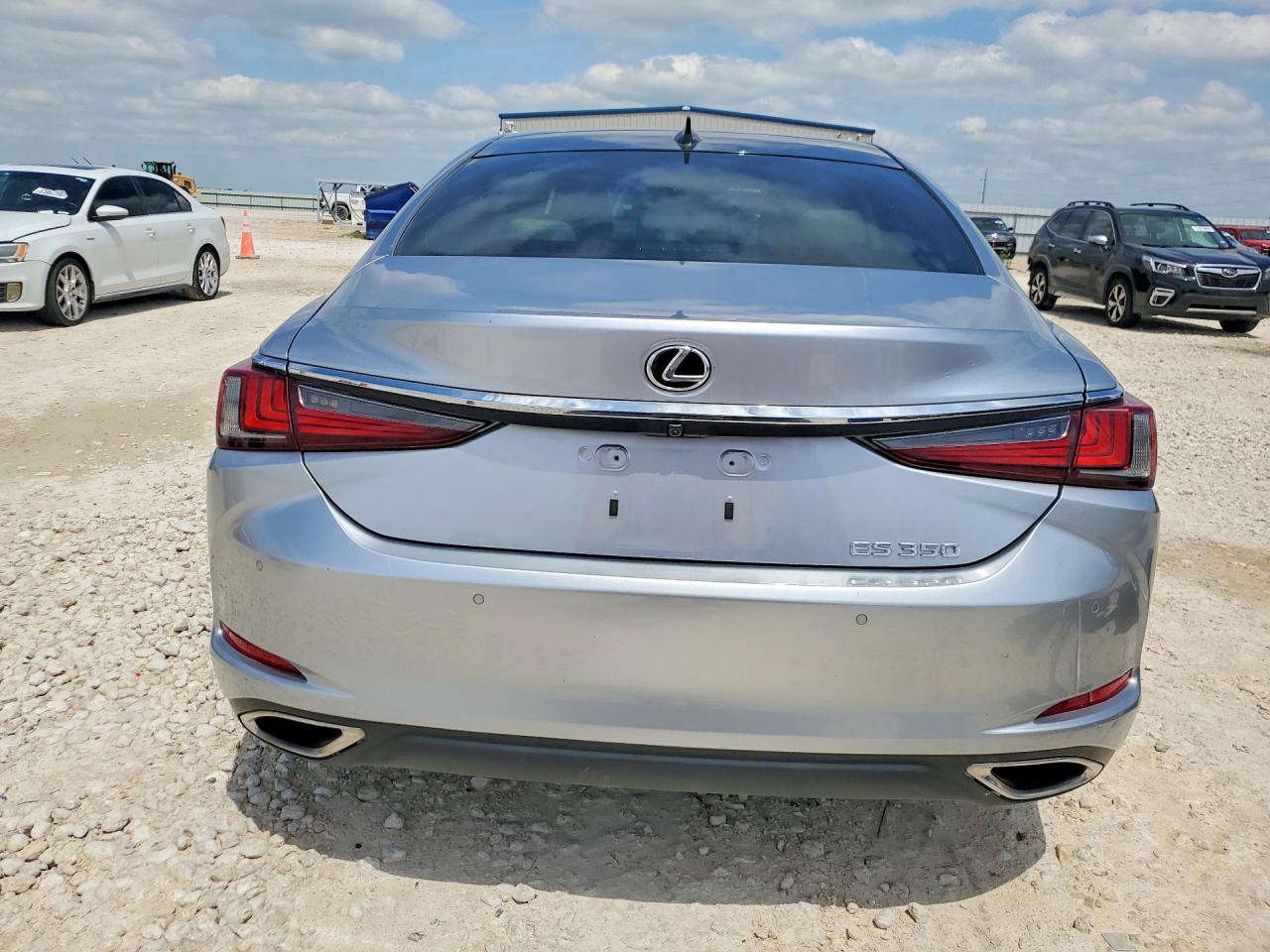 Lexus Es Base