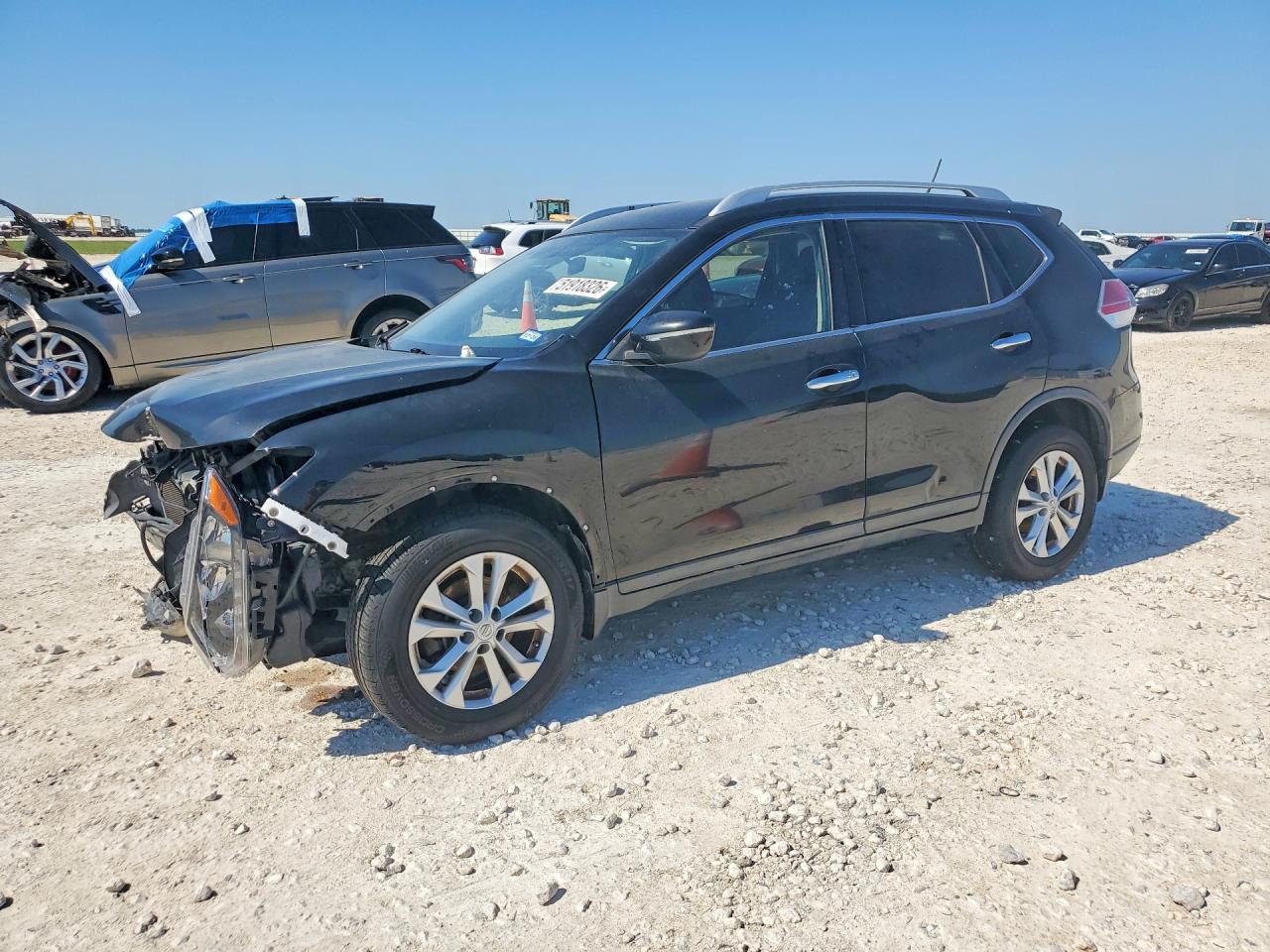 Salvage Nissan Rogue Image