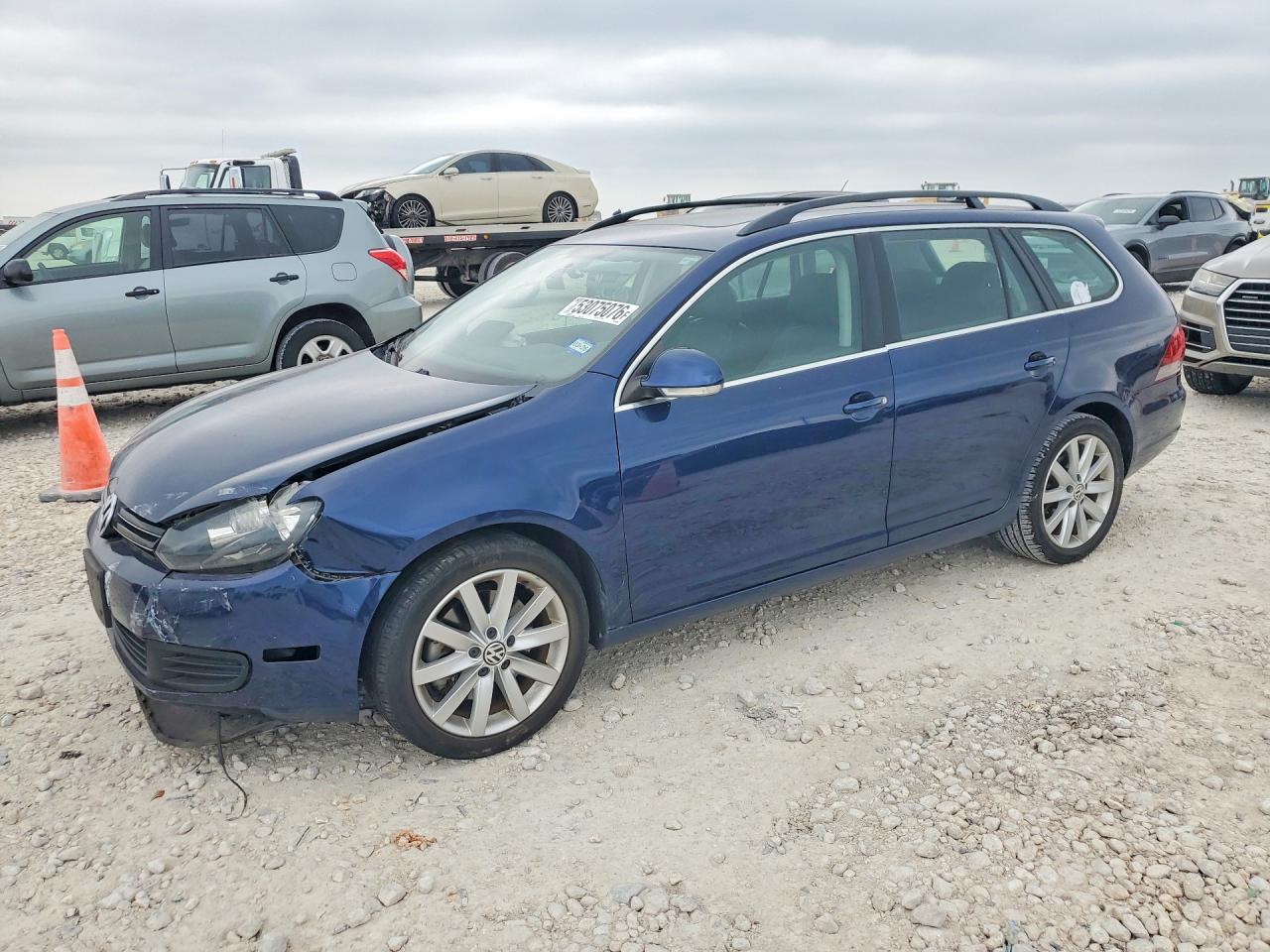 Salvage Volkswagen Jetta Image