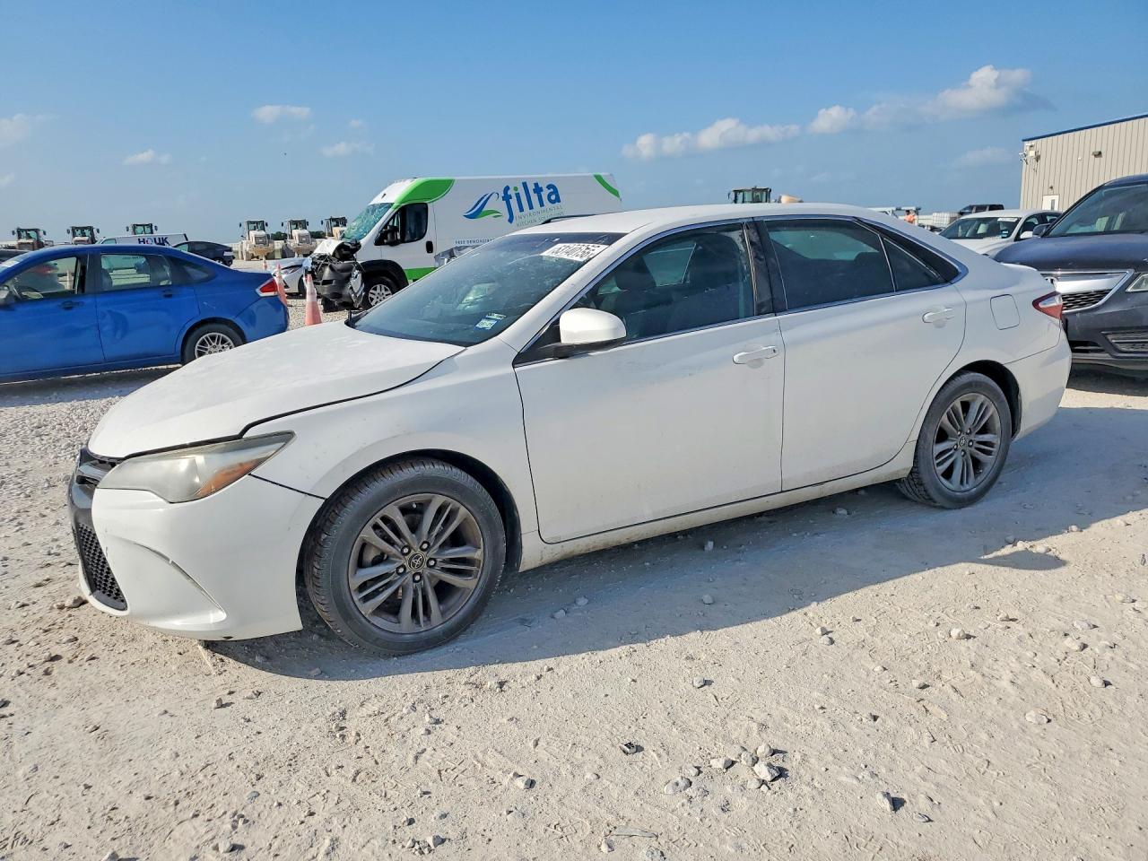 Salvage Toyota Camry Image