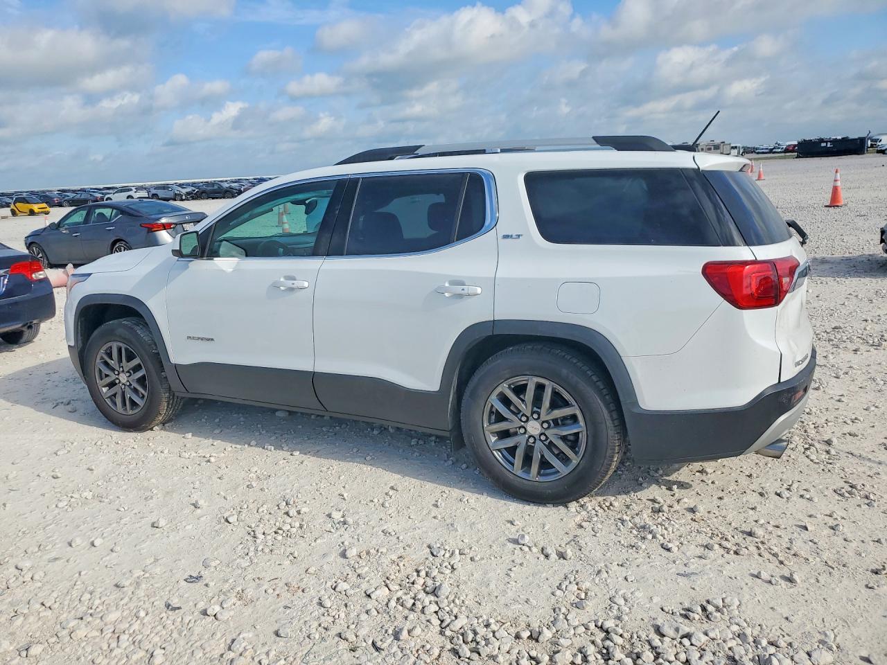 GMC Acadia Slt-1