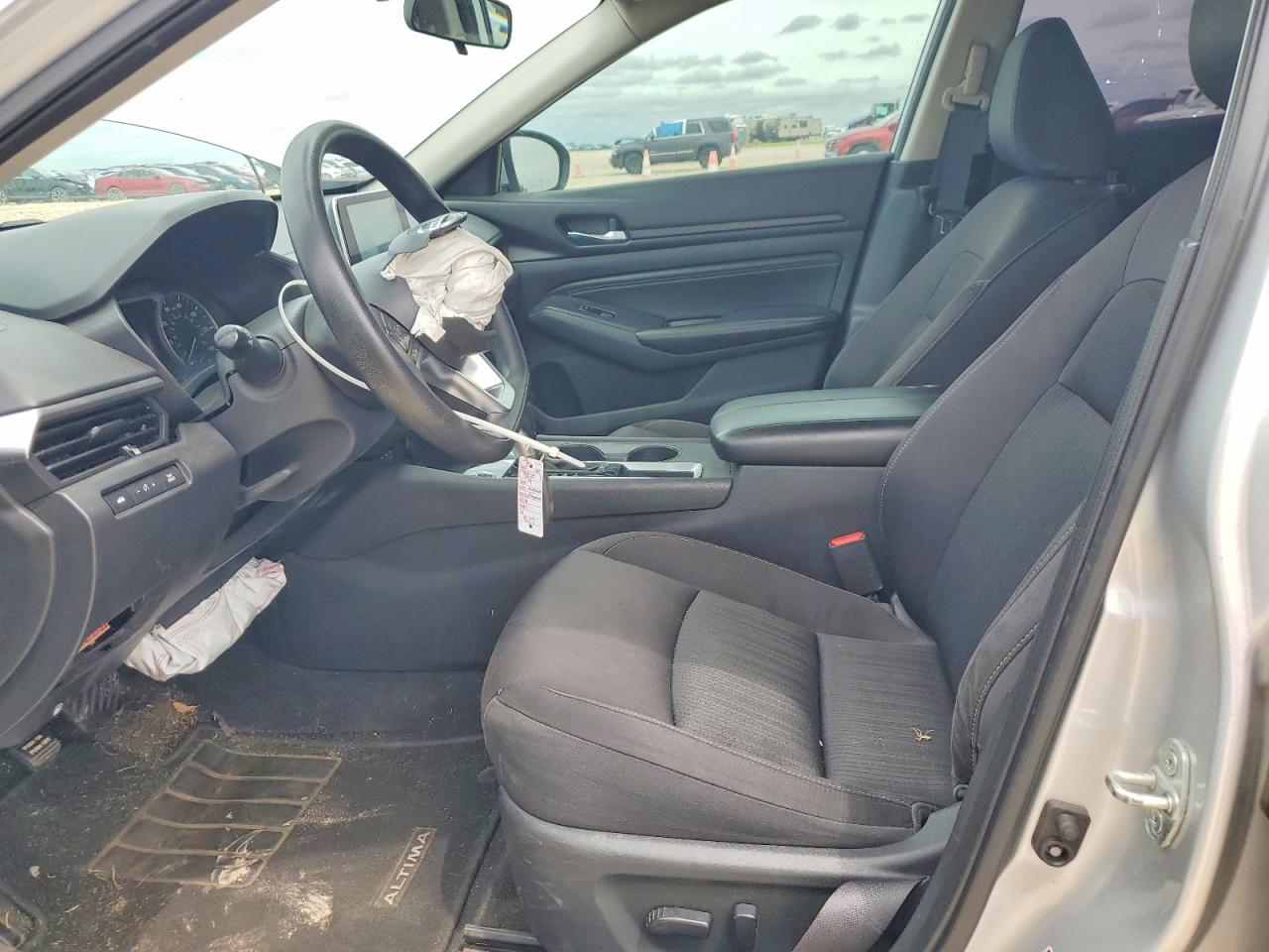 Nissan Altima S