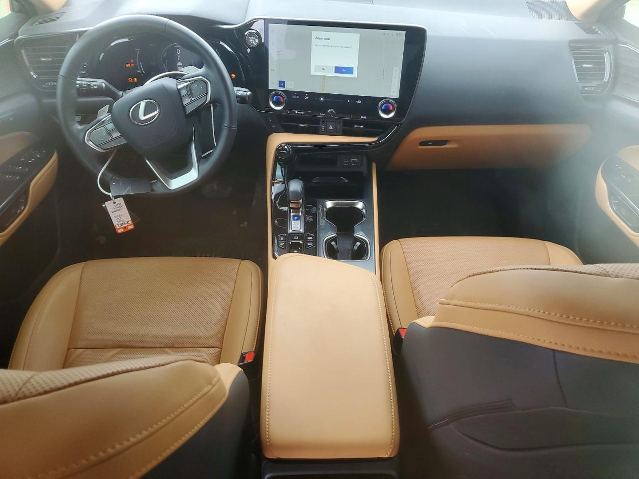 Lexus NX Base