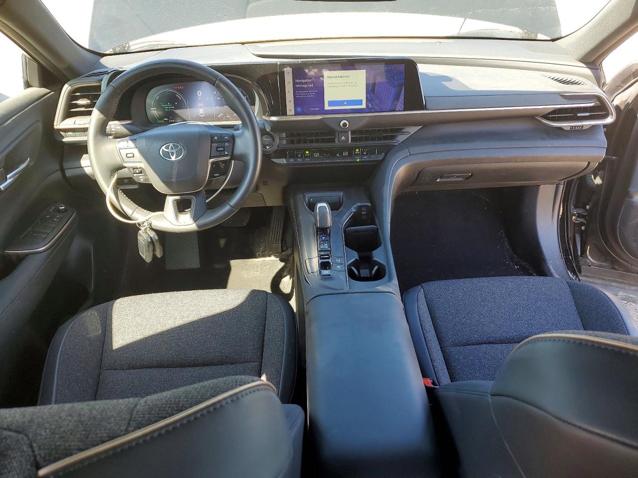 Toyota Crown Xle