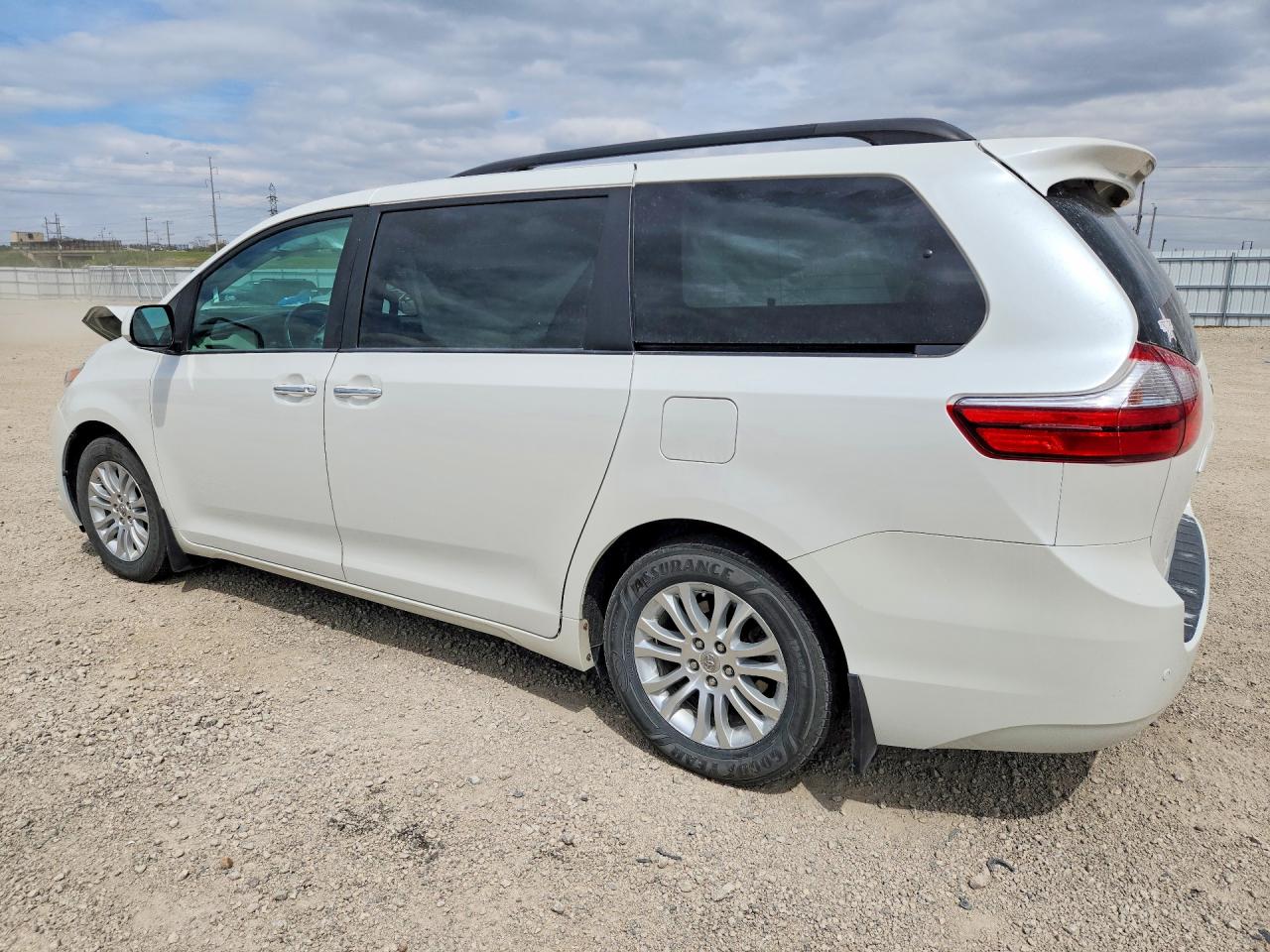 Toyota Sienna Xle Premium 8-passenger