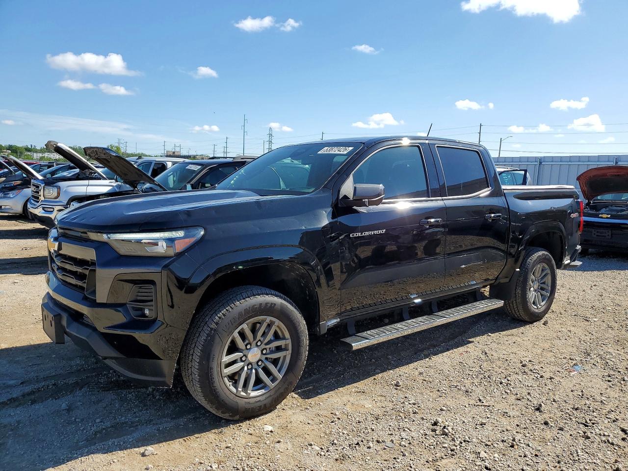 Salvage Chevrolet Colorado Image