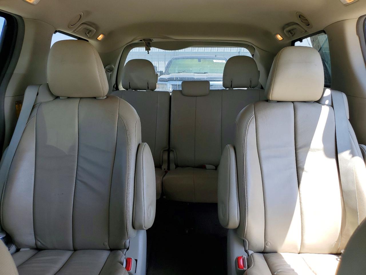 Toyota Sienna Xle 7-passenger