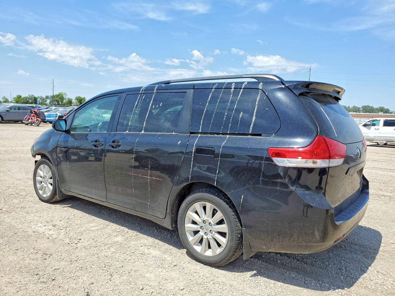 Toyota Sienna Xle 7-passenger