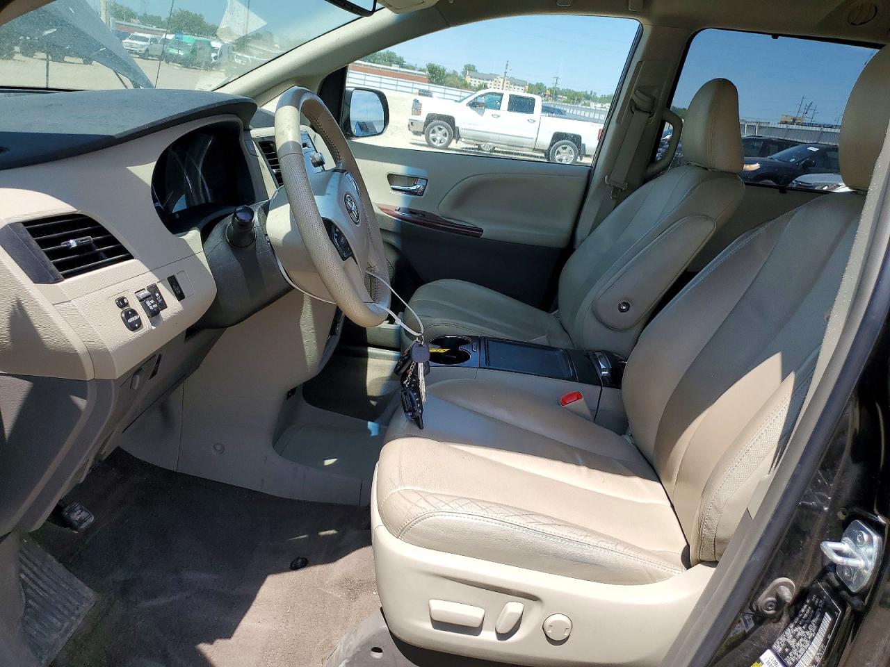 Toyota Sienna Xle 7-passenger