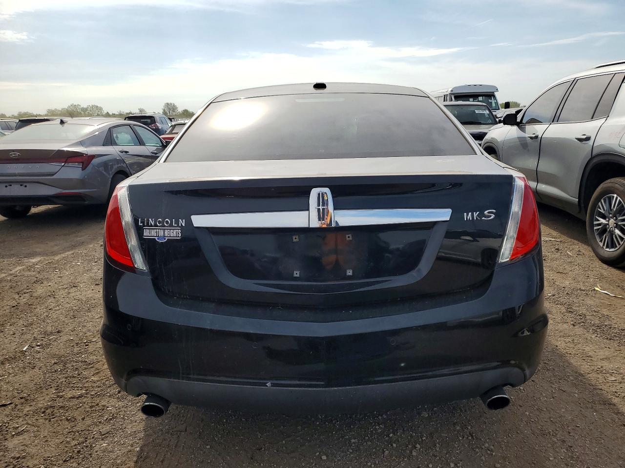 Lincoln MKS