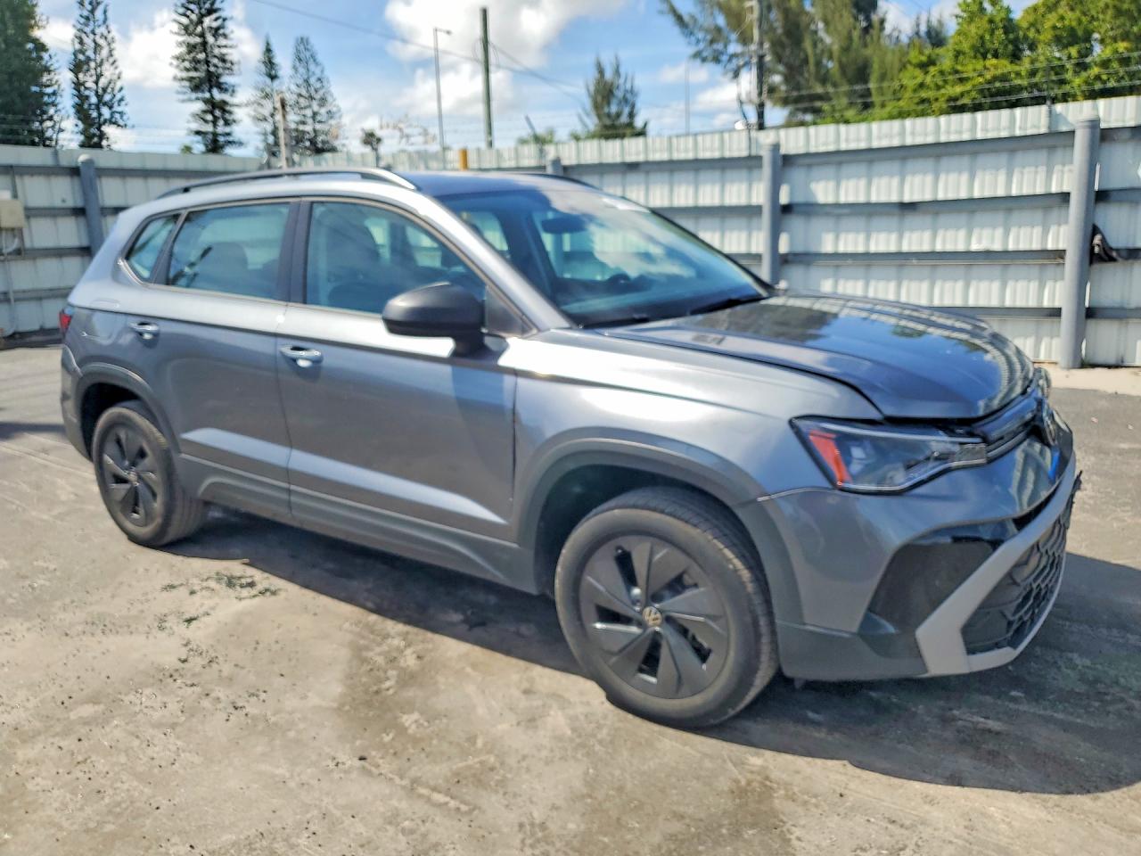 Volkswagen Taos
