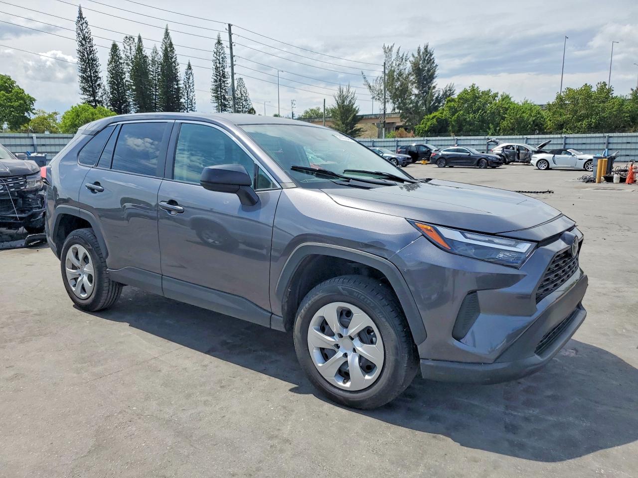 Toyota RAV4 Le