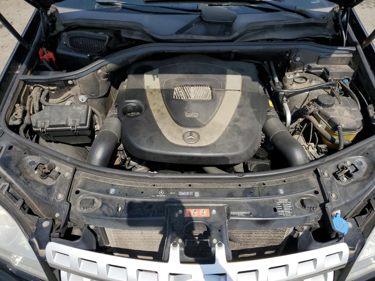 Mercedes-Benz M-Class 350