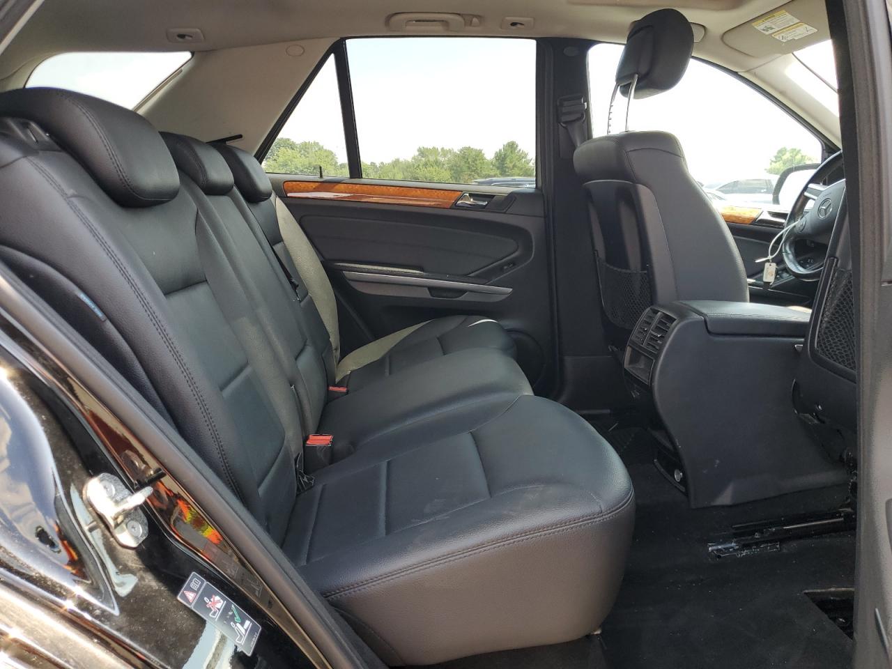 Mercedes-Benz M-Class 350