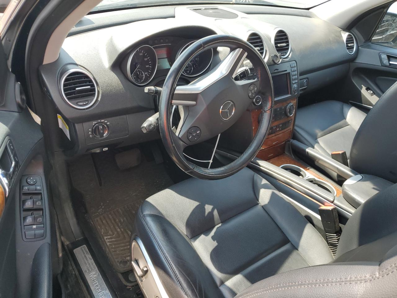 Mercedes-Benz M-Class 350