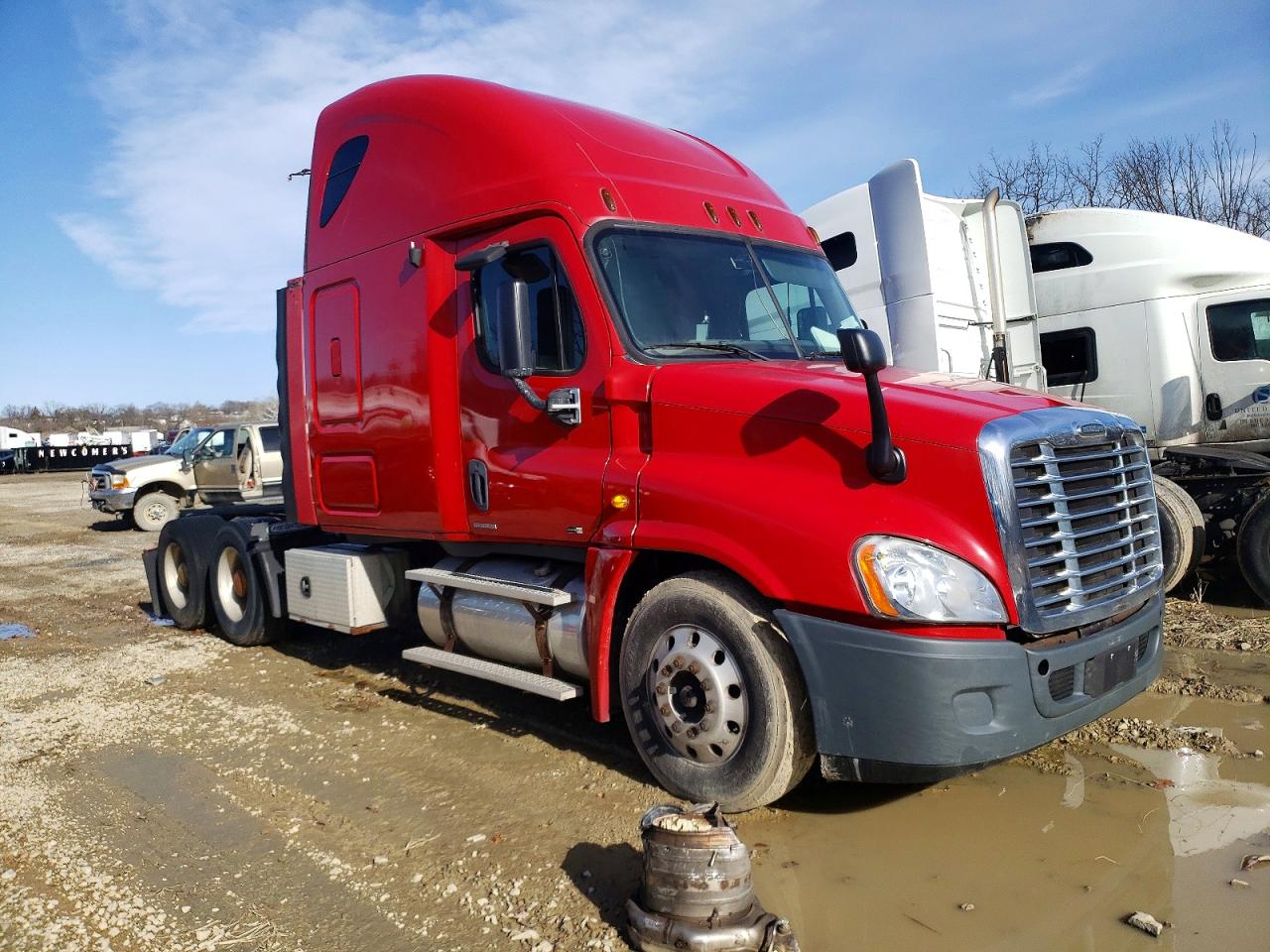 Salvage Freightliner Cascadia Image