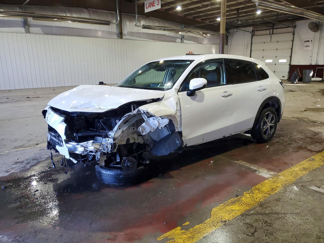 Salvage Honda HR-V Image