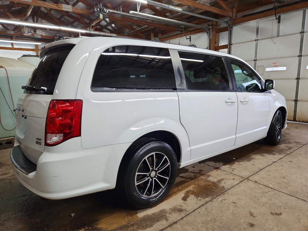 Dodge Caravan Gt