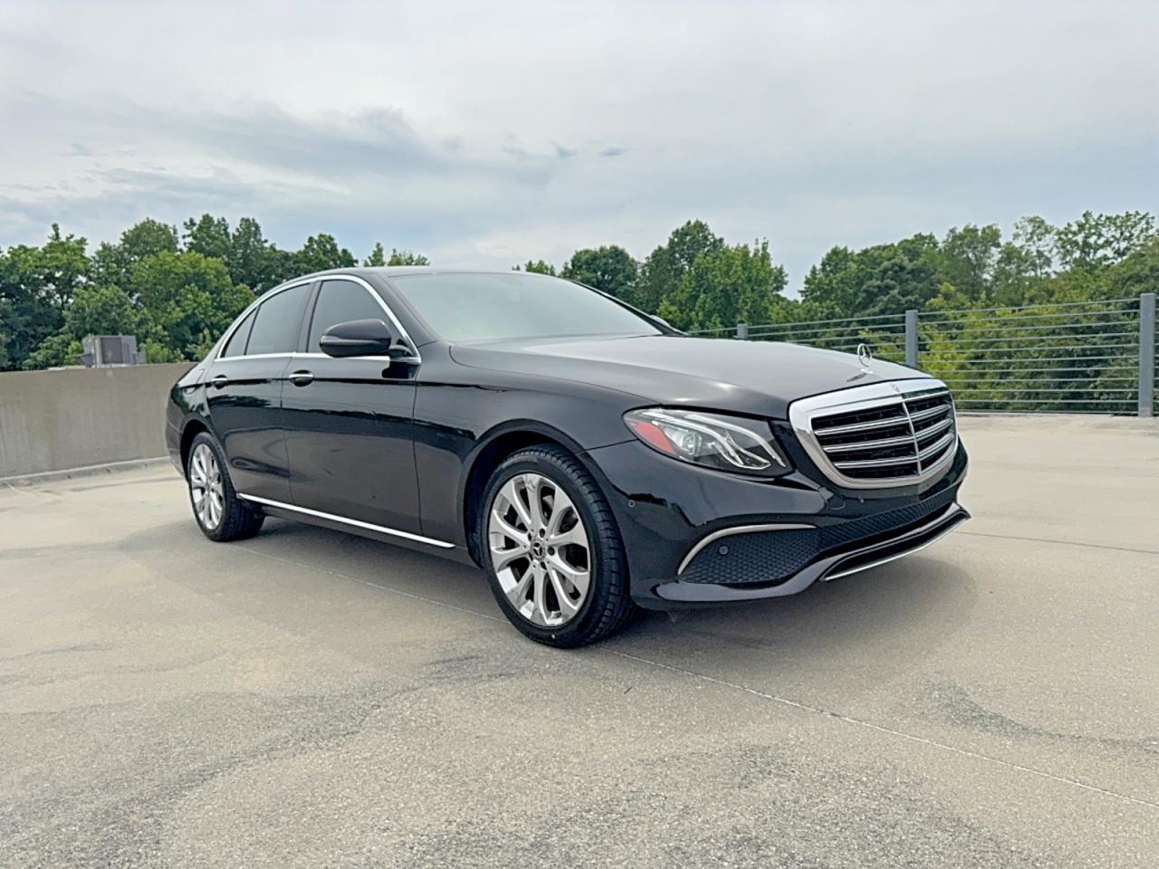Salvage Mercedes-Benz E-Class Image