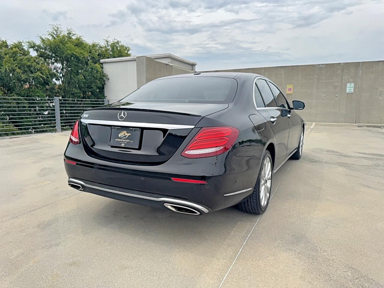 Mercedes-Benz E-Class 300