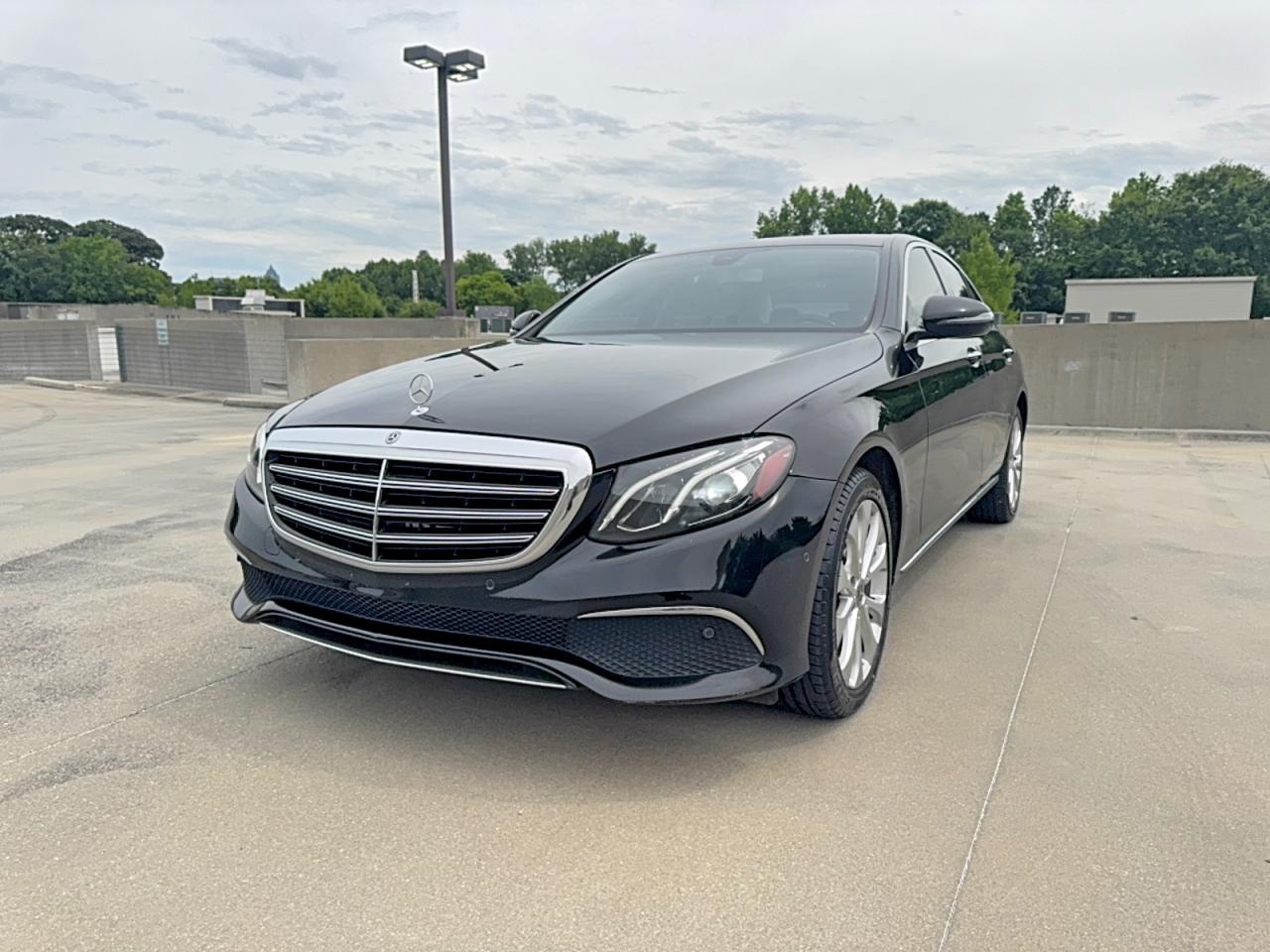 Mercedes-Benz E-Class 300