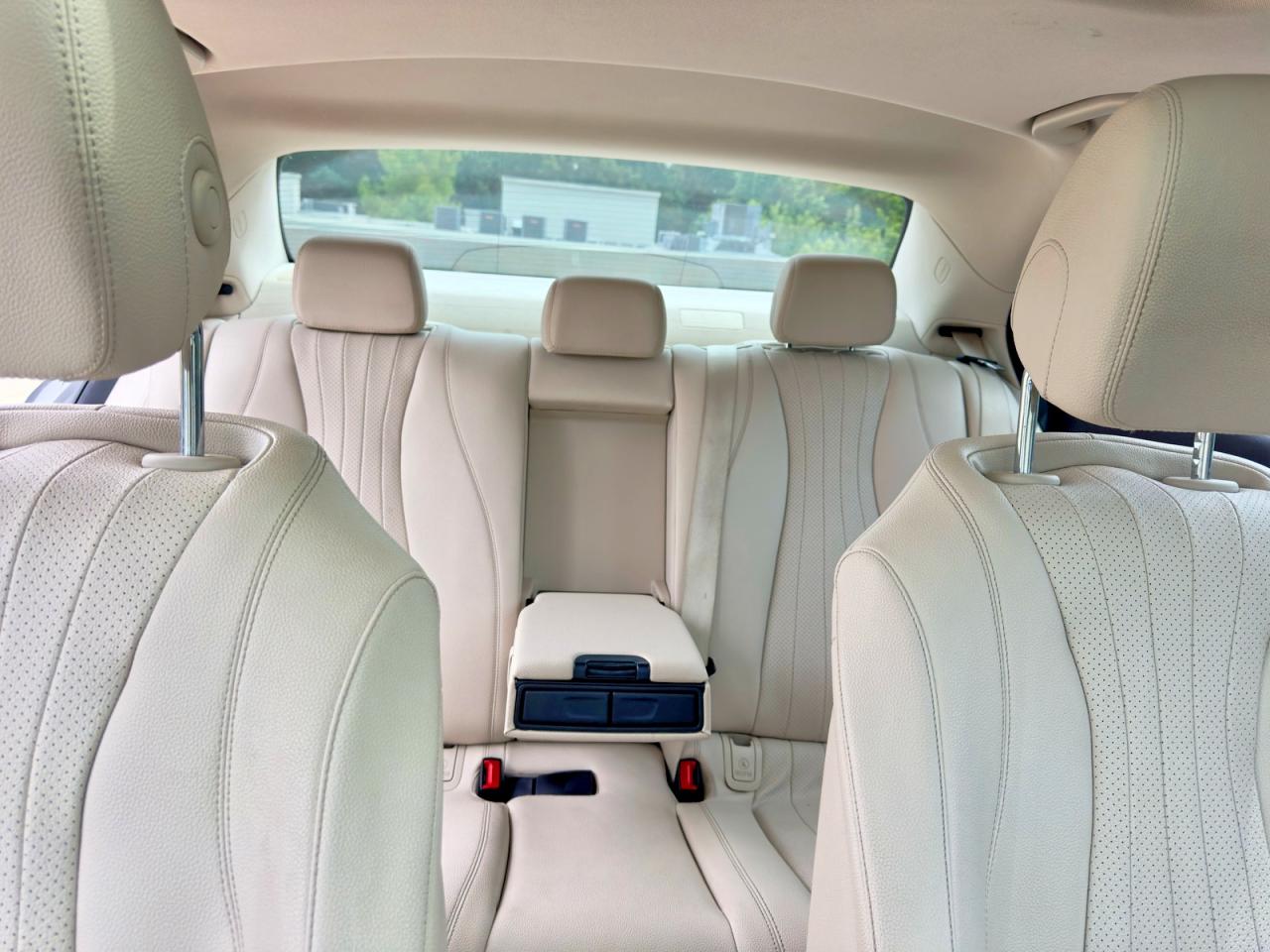 Mercedes-Benz E-Class 300