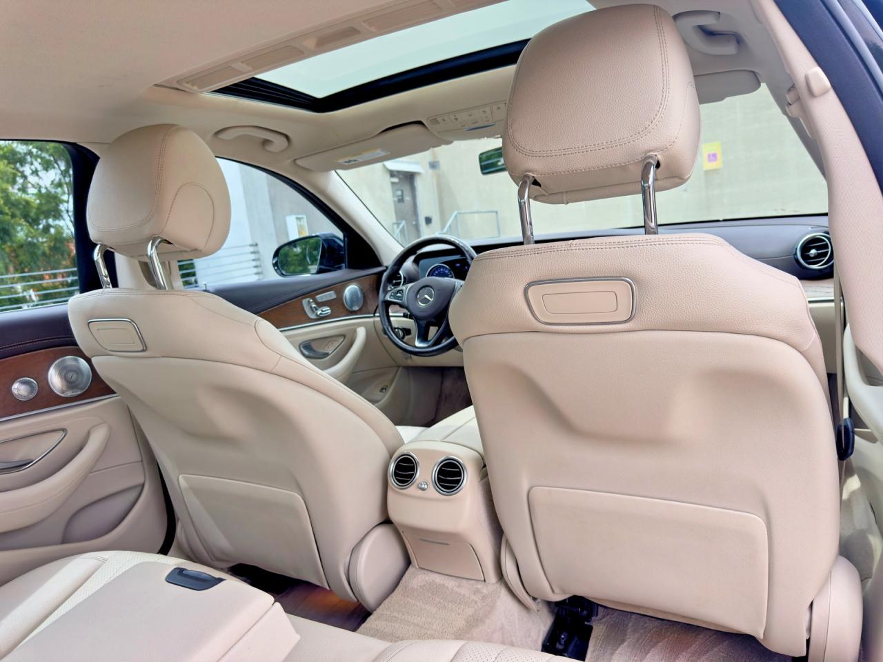 Mercedes-Benz E-Class 300